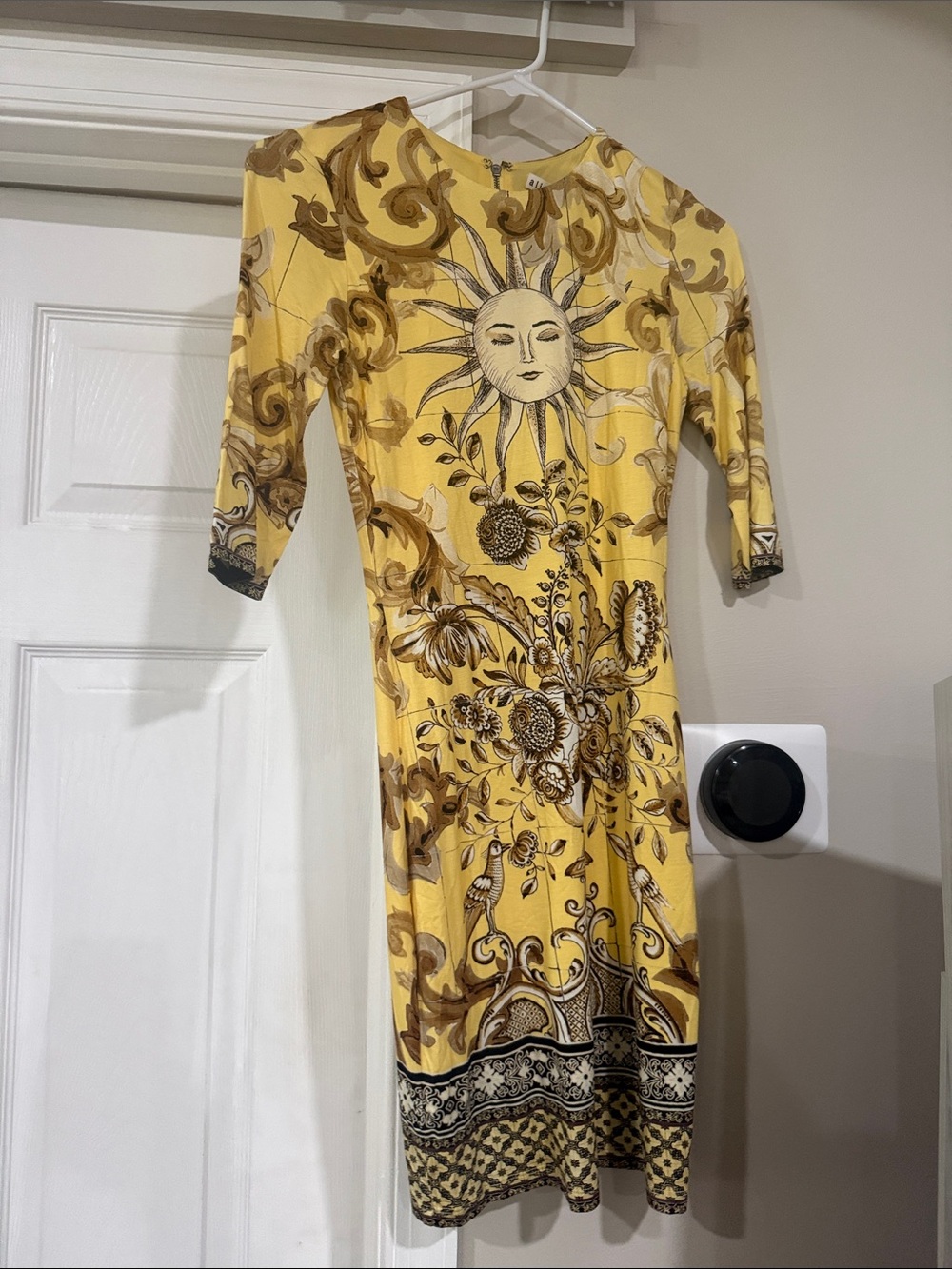 Alice + Olivia Yellow & Brown Sun-Print Midi Dress